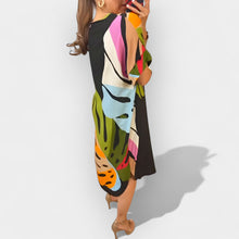 Loose dress with leaf pattern