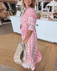 Giulia - midi dress with v-neck and elegant balloon sleeves