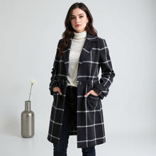 Valeria – elegancki wełniany płaszcz w kratę