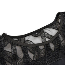 Elegancka sukienka plus size o długości midi
