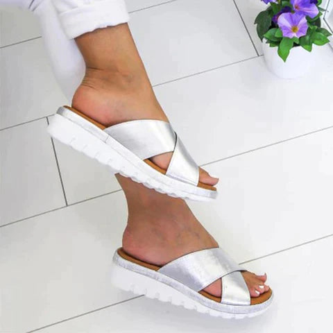Light Walk Luxe | Wyznaczające trendy orto-sandały