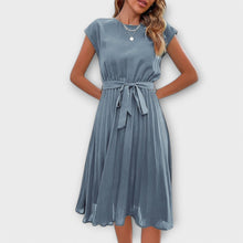 Pleated casual midi dress
