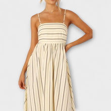 Svea – Sukienka maxi Bare Bloom