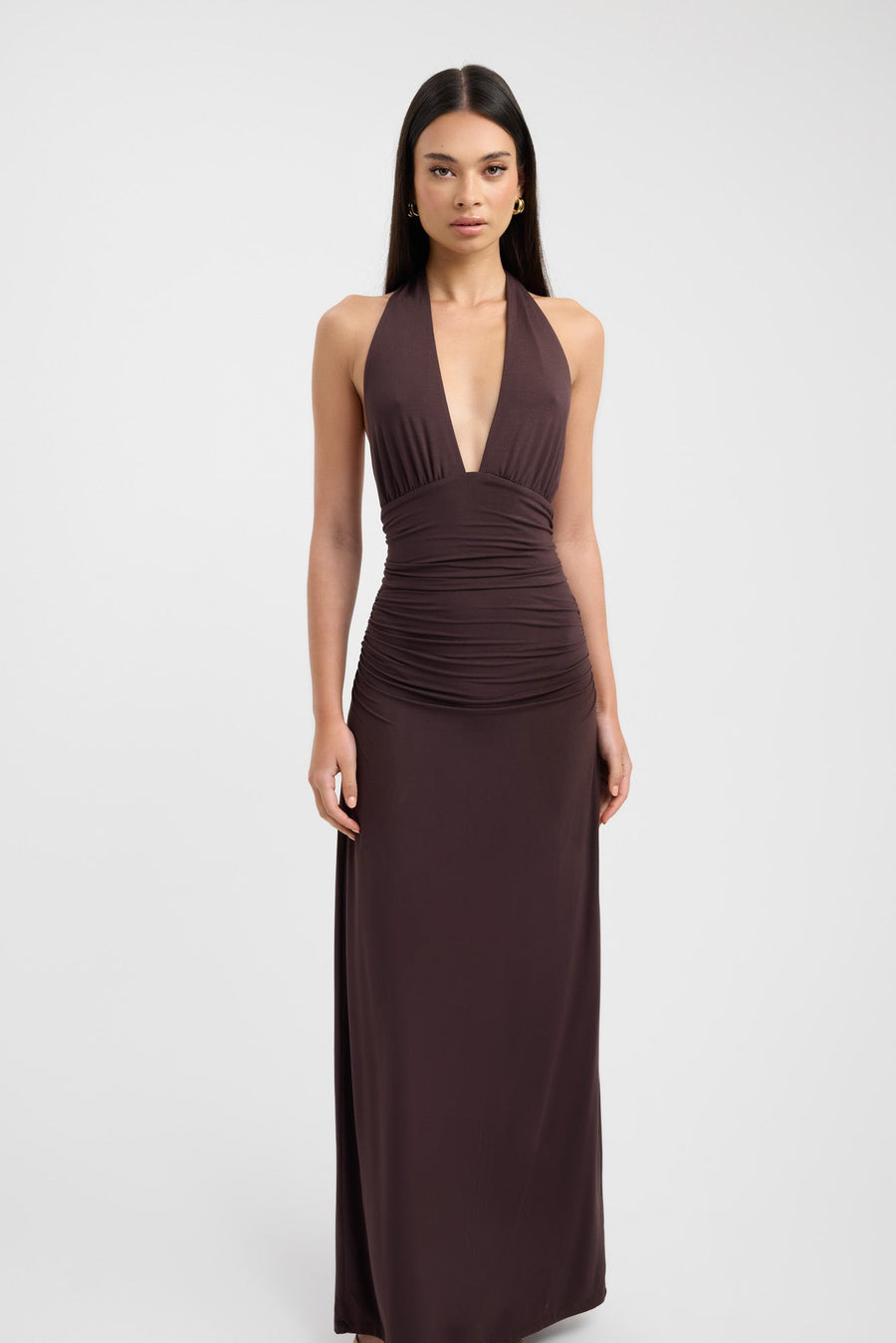 Lerato – Elegancka sukienka maxi z dekoltem typu halter