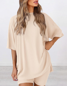 Hilda minimal 2-piece set