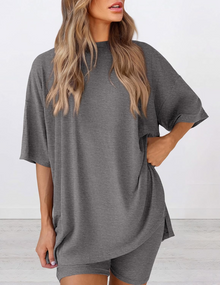 Hilda minimal 2-piece set